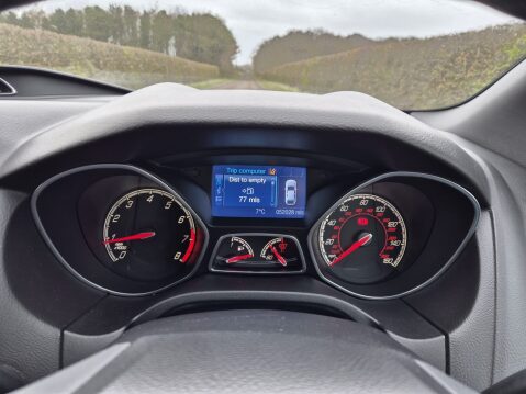 Ford Focus ST-3 11