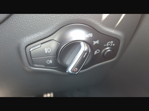 Audi Q5 SQ5 PLUS TDI QUATTRO 22