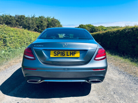 Mercedes-Benz E Class E 220 D AMG LINE 5