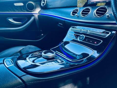 Mercedes-Benz E Class E 220 D AMG LINE 32