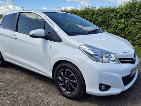 Toyota Yaris VVT-I EDITION