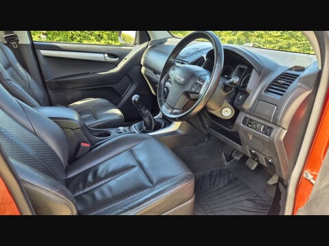 Isuzu D-Max TD UTAH VISION DCB 14