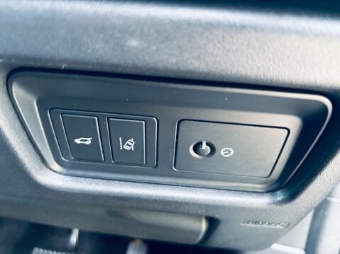 Land Rover Discovery Sport TD4 LANDMARK 17