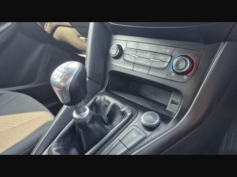 Ford Focus ST-LINE TDCI 24