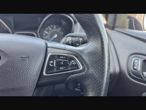 Ford Focus ST-LINE TDCI 27