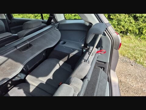 Ford Grand C-Max ZETEC TDCI 13