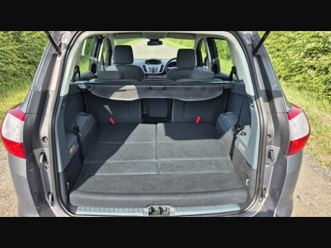 Ford Grand C-Max ZETEC TDCI 14