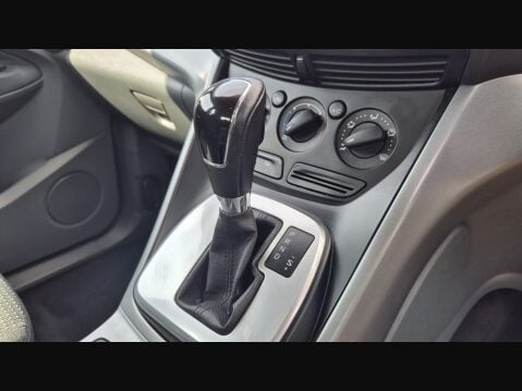 Ford Grand C-Max ZETEC TDCI 23