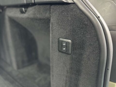 Land Rover Range Rover Sport 5.0 Range Rover Sport SVR Carbon Edition Auto 4WD 5dr 45