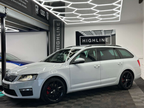 Skoda Octavia 2.0 Octavia vRS TSi Semi-Auto 5dr 7