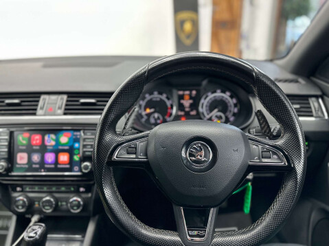 Skoda Octavia 2.0 Octavia vRS TSi Semi-Auto 5dr 17