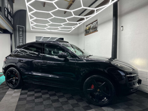Porsche Macan 2.0 Macan Semi-Auto 4WD 5dr 5