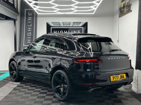 Porsche Macan 2.0 Macan Semi-Auto 4WD 5dr 14