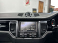 Porsche Macan 2.0 Macan Semi-Auto 4WD 5dr 33