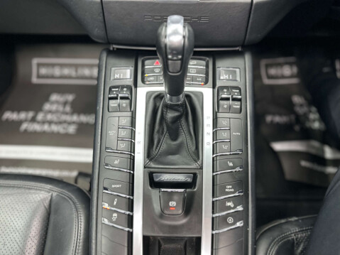 Porsche Macan 2.0 Macan Semi-Auto 4WD 5dr 34