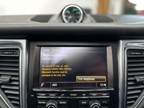 Porsche Macan 2.0 Macan Semi-Auto 4WD 5dr 39