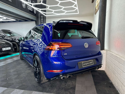 Volkswagen Golf 2.0 Golf R TSi Semi-Auto 4WD 5dr 17