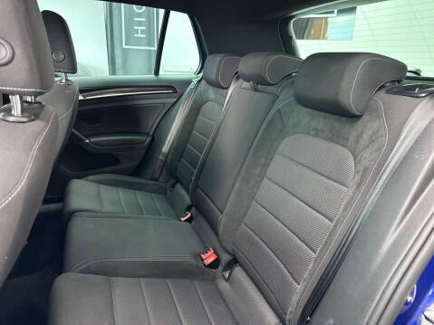 Volkswagen Golf 2.0 Golf R TSi Semi-Auto 4WD 5dr 53
