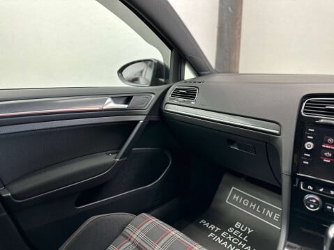 Volkswagen Golf 2.0 Golf GTi TSi Semi-Auto 5dr 44