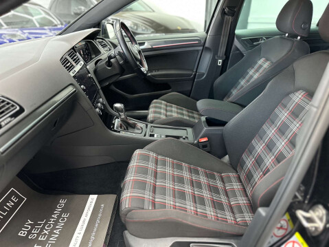 Volkswagen Golf 2.0 Golf GTi TSi Semi-Auto 5dr 46