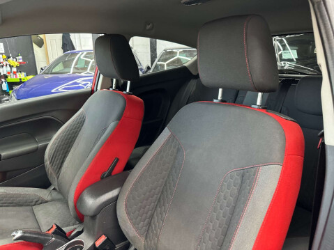 Ford Fiesta 1.0 Fiesta Zetec S Red Edition 3dr 22