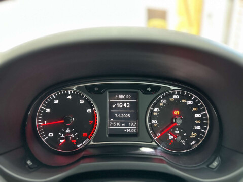 Audi A1 1.4 A1 S Line TFSI 3dr 28