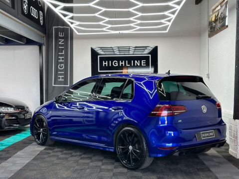 Volkswagen Golf 2.0 Golf R DSG 4WD 5dr 10