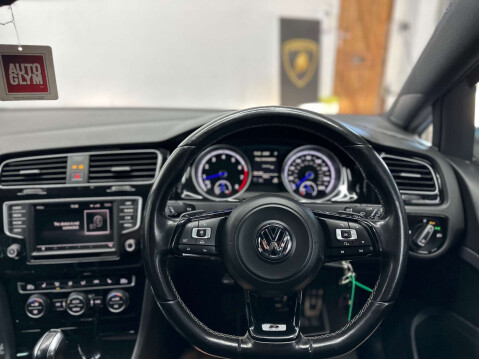 Volkswagen Golf 2.0 Golf R DSG 4WD 5dr 22