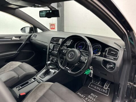Volkswagen Golf 2.0 Golf R DSG 4WD 5dr 19