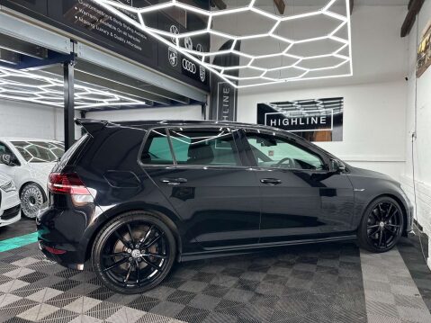 Volkswagen Golf 2.0 Golf R DSG 4WD 5dr 17