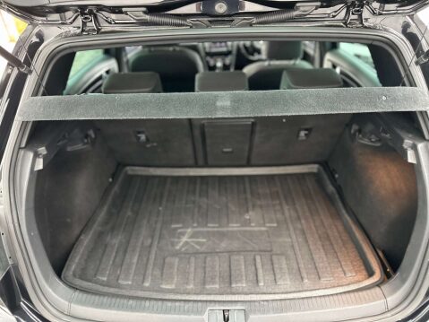 Volkswagen Golf 2.0 Golf R DSG 4WD 5dr 47