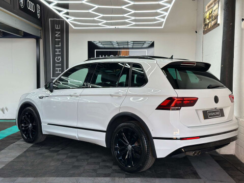 Volkswagen Tiguan 2.0 Tiguan R-Line Tech TSi 4Motion Semi-Auto 4WD 5dr 10
