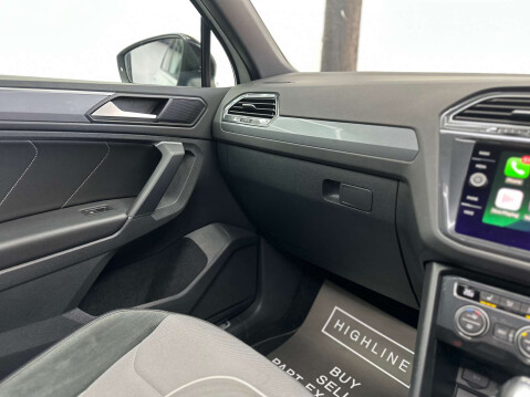 Volkswagen Tiguan 2.0 Tiguan R-Line Tech TSi 4Motion Semi-Auto 4WD 5dr 48