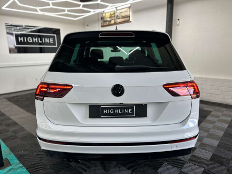Volkswagen Tiguan 2.0 Tiguan R-Line Tech TSi 4Motion Semi-Auto 4WD 5dr 20