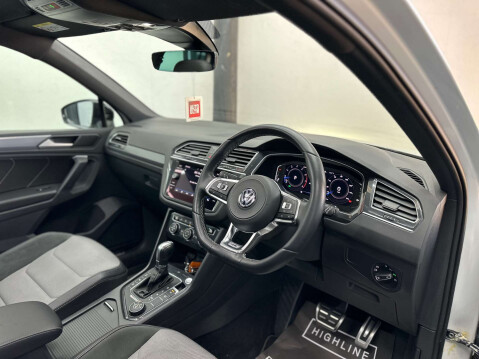 Volkswagen Tiguan 2.0 Tiguan R-Line Tech TSi 4Motion Semi-Auto 4WD 5dr 26
