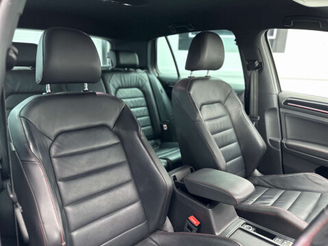Volkswagen Golf 2.0 Golf GTi Performance 5dr 14