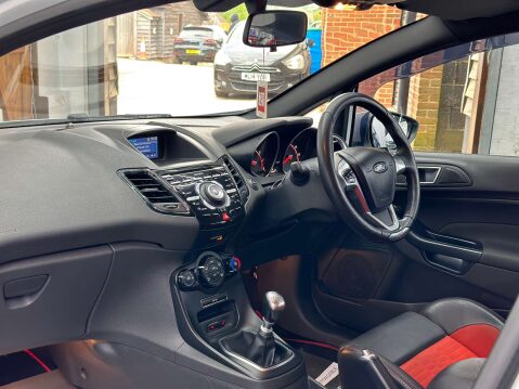 Ford Fiesta 1.6 Fiesta ST-2 T 3dr 31