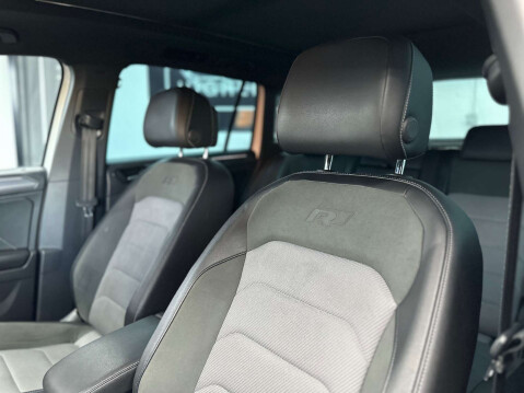 Volkswagen Tiguan 2.0 Tiguan R-Line TSi BlueMotion Technology 4Motion Semi-Auto 4WD 5dr 51