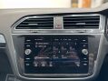 Volkswagen Tiguan 2.0 Tiguan R-Line TSi BlueMotion Technology 4Motion Semi-Auto 4WD 5dr 40