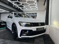 Volkswagen Tiguan 2.0 Tiguan R-Line TSi BlueMotion Technology 4Motion Semi-Auto 4WD 5dr 4