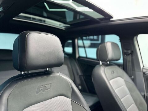 Volkswagen Tiguan 2.0 Tiguan R-Line TSi BlueMotion Technology 4Motion Semi-Auto 4WD 5dr 26