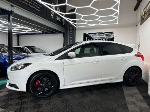 Ford Focus 2.0 Focus ST-2 T 5dr 9