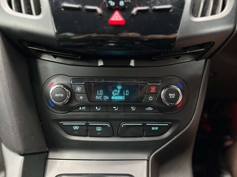 Ford Focus 2.0 Focus ST-2 T 5dr 37