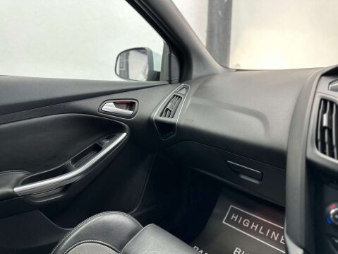 Ford Focus 2.0 Focus ST-2 T 5dr 39