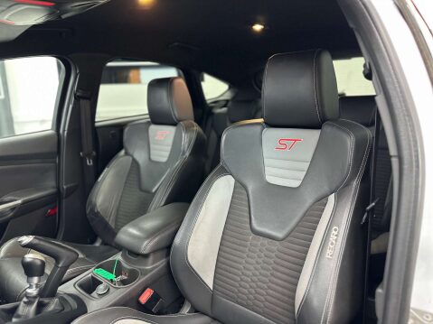 Ford Focus 2.0 Focus ST-2 T 5dr 42