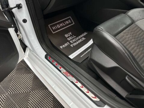 Ford Focus 2.0 Focus ST-2 T 5dr 43