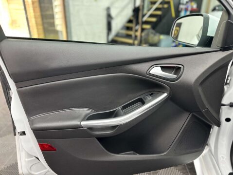 Ford Focus 2.0 Focus ST-2 T 5dr 44