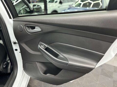 Ford Focus 2.0 Focus ST-2 T 5dr 47