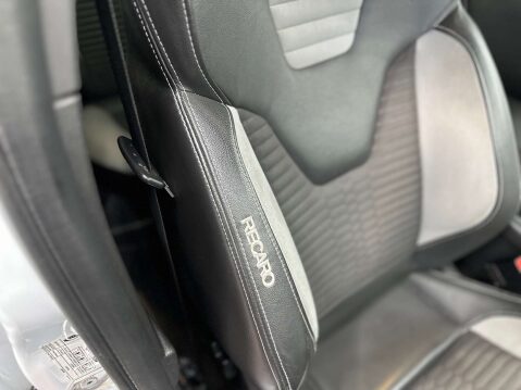 Ford Focus 2.0 Focus ST-2 T 5dr 23