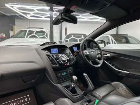 Ford Focus 2.0 Focus ST-2 T 5dr 41